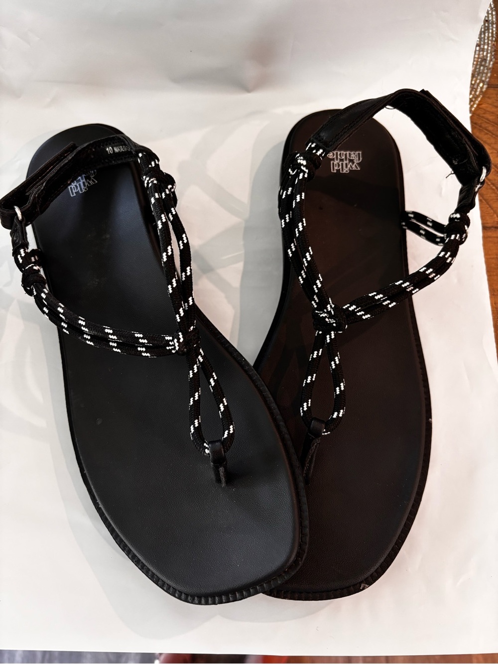 wild fable Black Braided Rope Thong Sandals with White Stitching